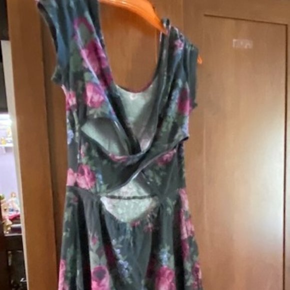 American Eagle Outfitter’s Floral Dress Ladies Size M - Picture 12 of 13